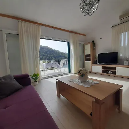 Apartment Fjaka Vis