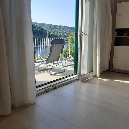 Apartment Fjaka